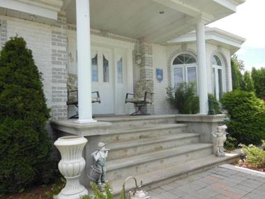 Gite Du Lac St-Prime