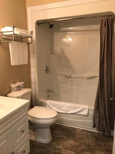 Riverview Suites