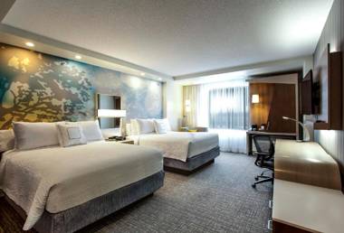 Courtyard by Marriott Montreal West Island/Baie D’Urfe