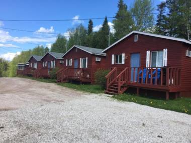 Lush's Cottages