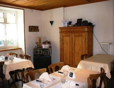 Chez Gilles hôtel resto bar SA