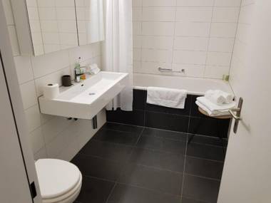 Paradeplatz Apartment by Airhome