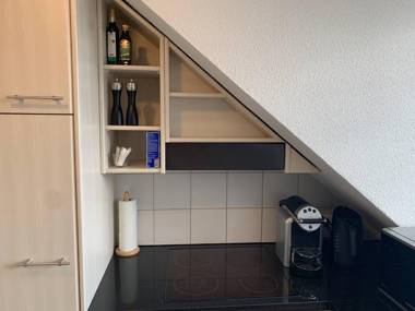Löwenplatz Apartment near Station by Airhome