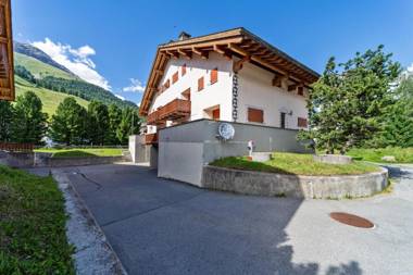 Chesa Sur Naiv - Celerina