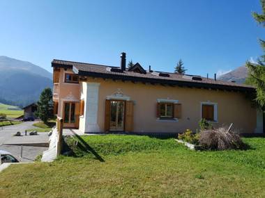 Chesa Champagna - Madulain