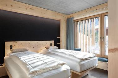 Alpine Lodge Chesa al Parc