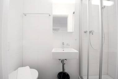 HITrental Station Apartments