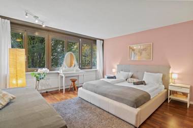 Large central bright flat