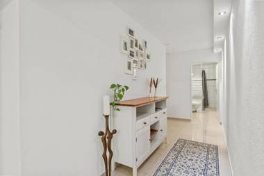 Large central bright flat