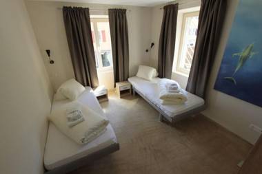 Easy Living Apartments