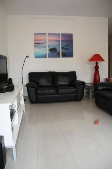 Indoor Swimming Pool Sauna Fitness Private Gardens Spacious Modern Apartment