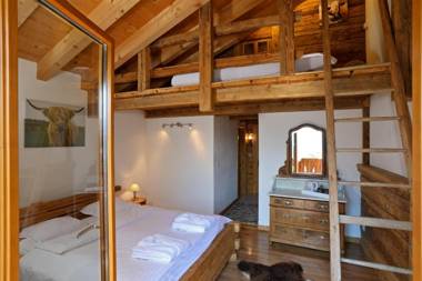 Les chambres et Roulottes des Noisetiers