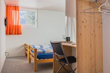 Mountain Lodge Backpackercamp Gutenbrunnenstrasse 6