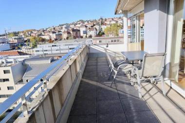 Good location spacious comfortable and bright!!