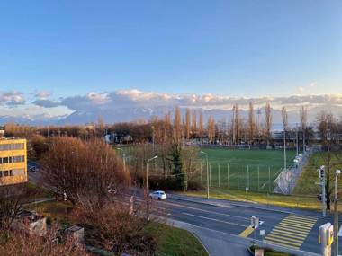 Your bright and spacious apartment by the lake