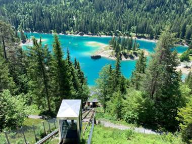 Ferienwohnung Laax mit Traumblick großem Balkon und Terrasse