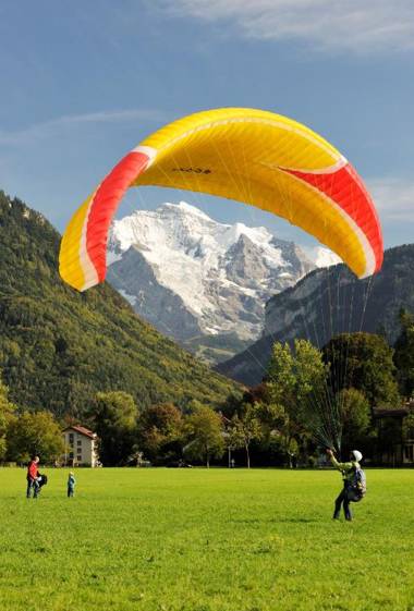 Hotel Blume / El Azteca