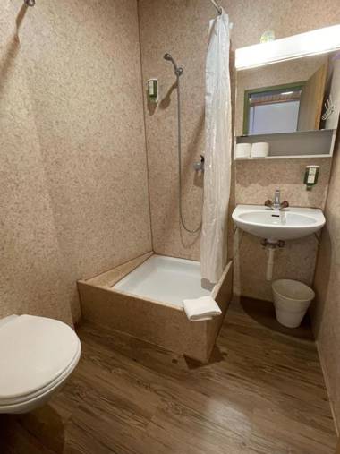 Downtown Apartment 9