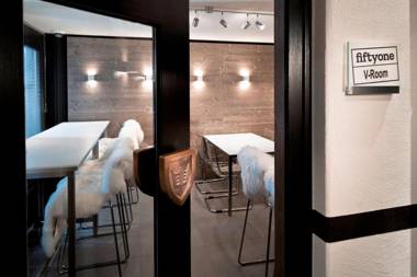 Morosani Fiftyone - the room only Hotel