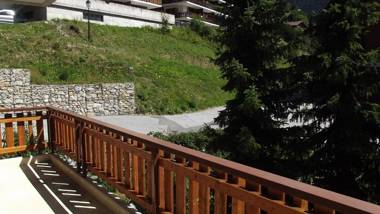 Les Crêtes SUNNY & CENTER apartments by Alpvision Résidences