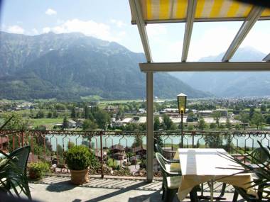 Gasthof Schoenegg B&B