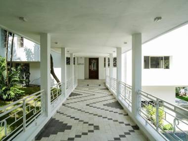 Lepic Villa Hotel