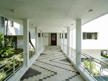 Lepic Villa Hotel