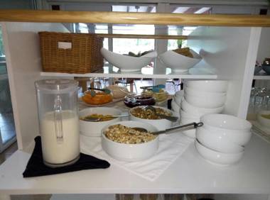 Moana Sands Beachfront Hotel