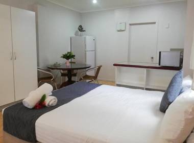 Moana Sands Beachfront Villas