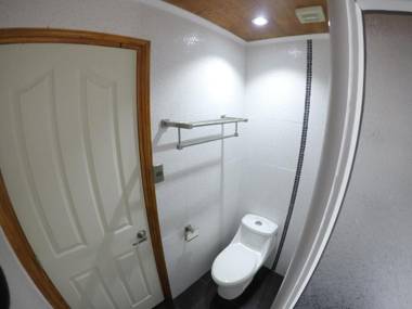 VOY Hostales - Poniente