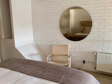 Comodo Loft de Lujo con Jardín con Estacionamiento Servicio HOM