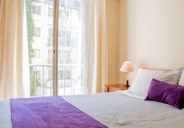 UH ApartHotel Lastarria
