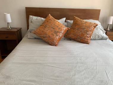 Depto. Excelente vista al Cerro San Cristobal !!