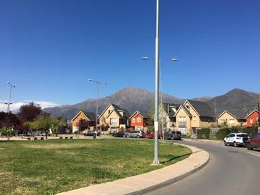 Cajón del Maipo - Condominio Las Vizcachas - Habitaciones en Casa Compartida Vista Montaña