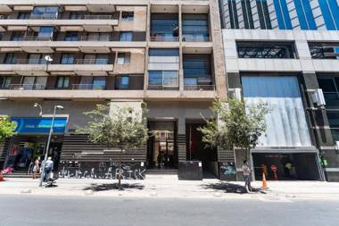 Urban Burgundy - 1BR Metro Wifi TV