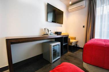 Tribeca Twin Room - Studio with Pool Wifi AC