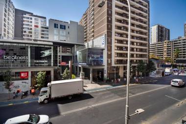 Tribeca Twin Room - Studio with Pool Wifi AC