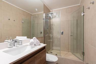 Uptown Luxe - Studio Parking Wifi Pool & Metro