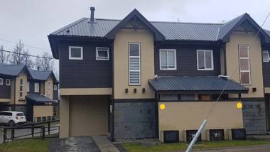 Los robles II Pucon Casa Preciosa FULL EQUIPADA