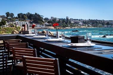 Radisson Blu Acqua Concon