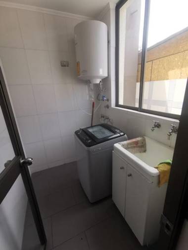 Departamento 3 dormitorios sector sur piso bajo