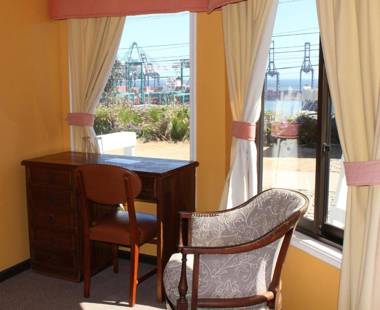 Hotel Puerto Mayor