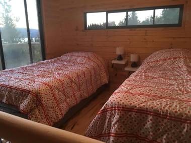 Acuarela minicasa con piscina en Lago Vichuquen