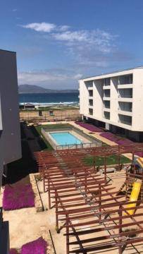 Hermoso Departamento Los Molles - Vista al mar & Piscinas en condominio