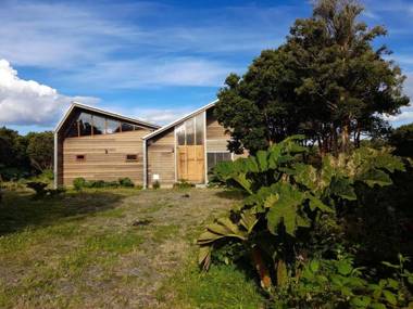 Casa Pangue Cucao Chiloé