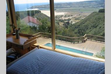 Tunquén preciosa casa con espectacular piscina