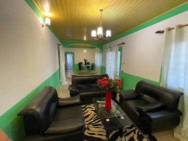 Charmant logement avec piscine Yaoundé Région du Centre Cameroun