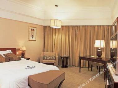 Palace International Hotel