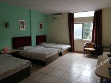 Yidong Business Hostel