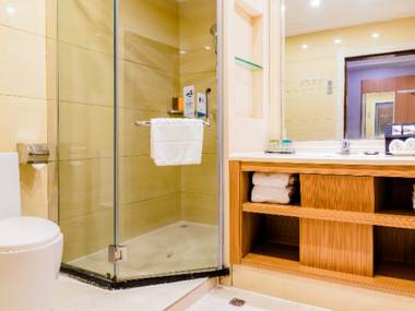 Borrman Hotel Zhanjiang City Plaza Pedestrian Street